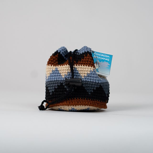 Bolsita de crochet montañas