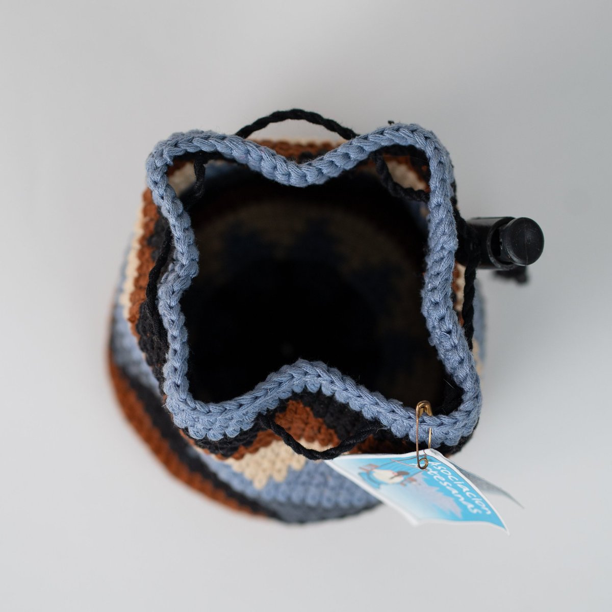 Bolsita de crochet montañas