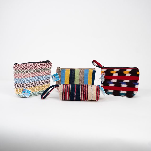 Set de cosmetiqueras y estuche