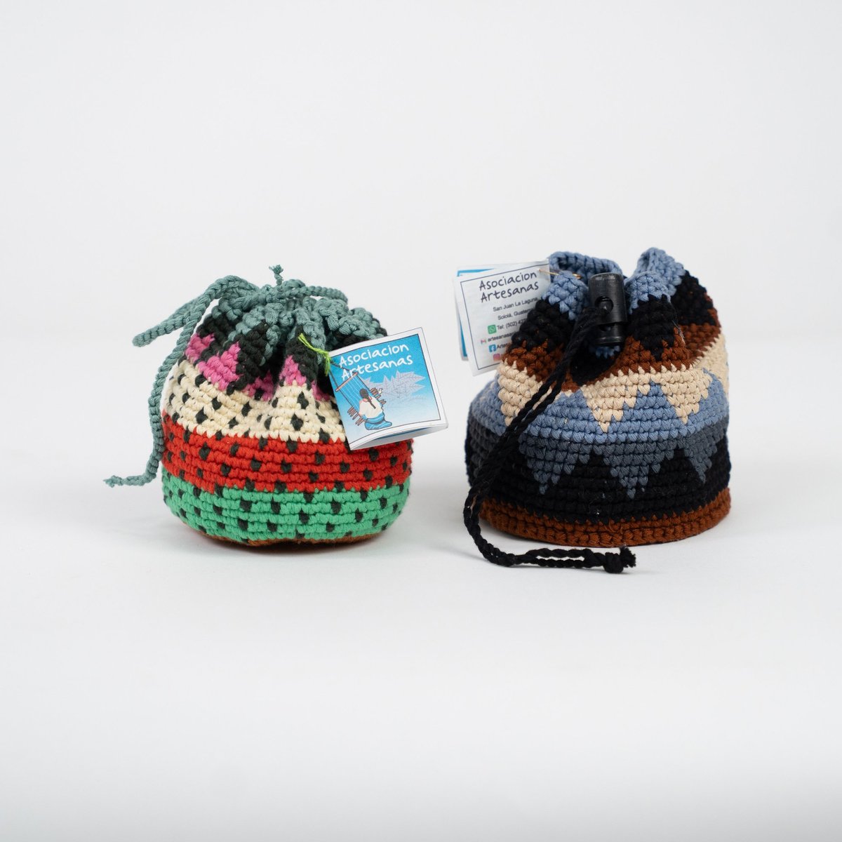 Bolsita de crochet verde y rosa